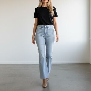 GAP High Rise Patch Pocket Flare 70s Jeans light blue